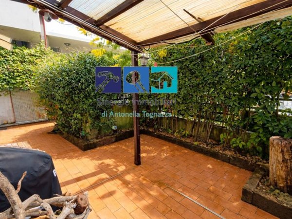 appartamento in vendita ad Ancona in zona Adriatico