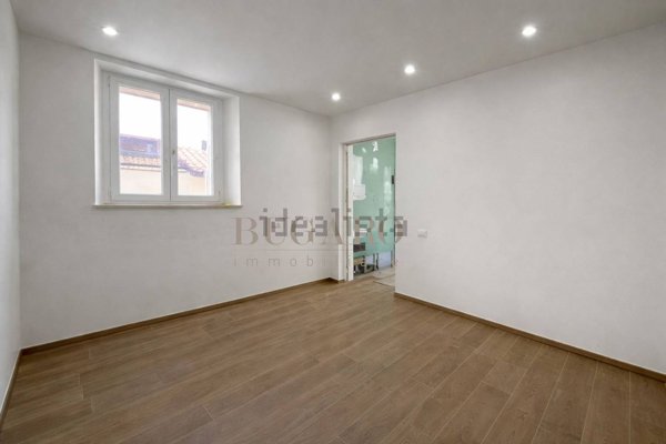 appartamento in vendita ad Ancona in zona Posatora