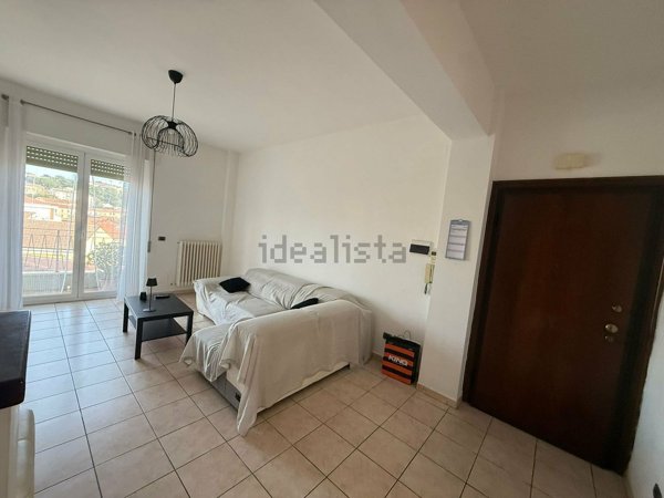 appartamento in vendita ad Ancona in zona Scrima