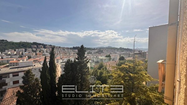 appartamento in vendita ad Ancona in zona Adriatico