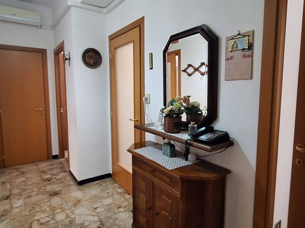 appartamento in vendita ad Ancona in zona Piano San Lazzaro