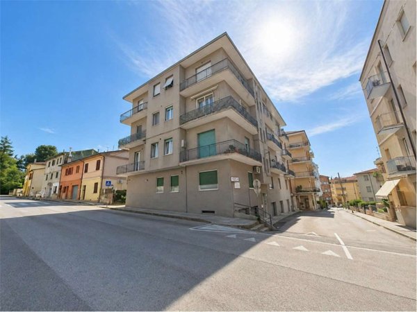 appartamento in vendita ad Ancona in zona Piano San Lazzaro