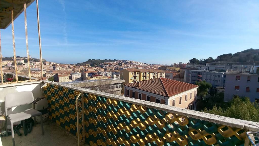 appartamento in vendita ad Ancona in zona Borgo Rodi