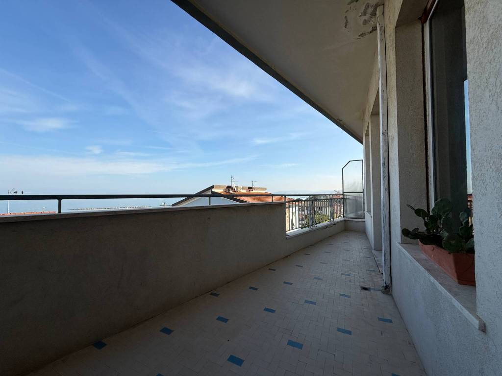 appartamento in vendita ad Ancona in zona Palombina Nuova
