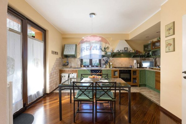 casa indipendente in vendita ad Ancona in zona Piano San Lazzaro