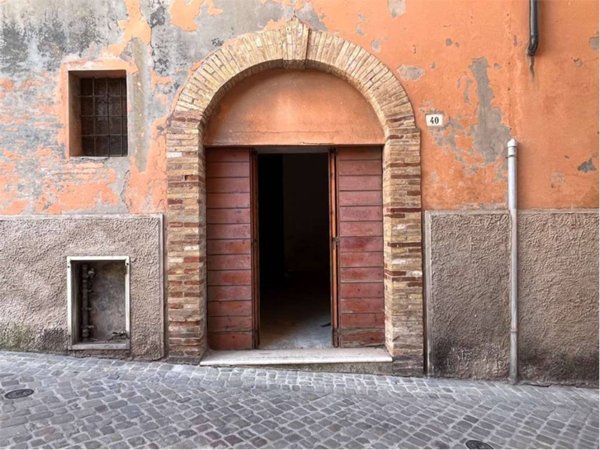 negozio in vendita ad Ancona in zona Centro Storico