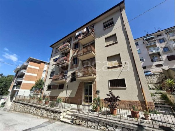appartamento in vendita ad Ancona in zona Piano San Lazzaro