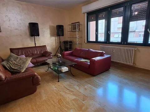 appartamento in vendita ad Ancona in zona Vallemiano
