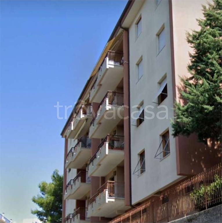 appartamento in vendita ad Ancona in zona Tavernelle