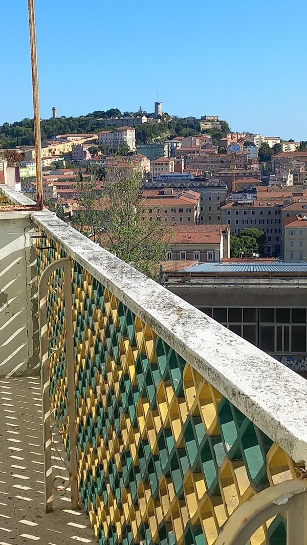 appartamento in vendita ad Ancona in zona Borgo Rodi