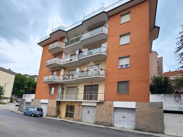 appartamento in vendita ad Ancona in zona Tavernelle