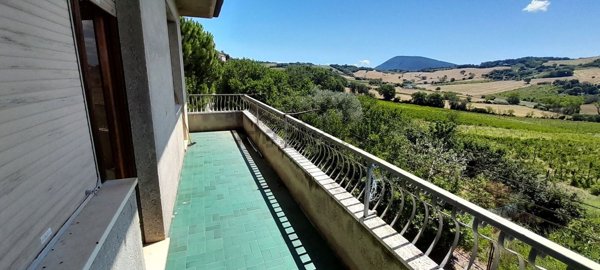 appartamento in vendita ad Ancona in zona Piano San Lazzaro