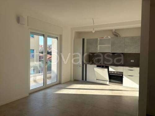 appartamento in vendita ad Ancona in zona Palombare