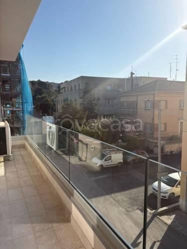 appartamento in vendita ad Ancona in zona Palombare