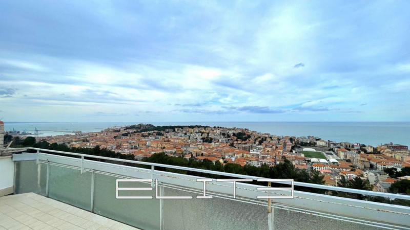 appartamento in vendita ad Ancona in zona Borgo Rodi