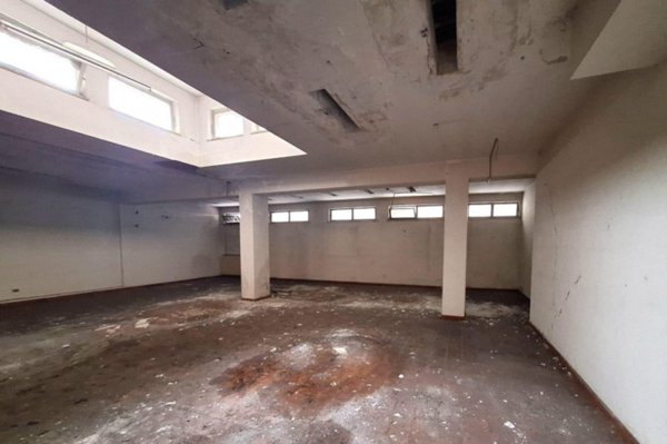 locale di sgombero in vendita ad Ancona in zona Piano San Lazzaro
