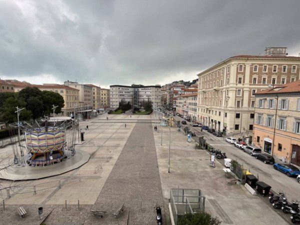 appartamento in vendita ad Ancona in zona Piano San Lazzaro