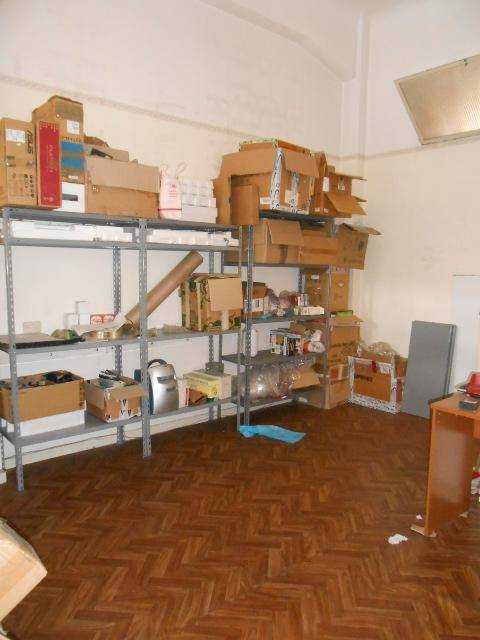 locale di sgombero in vendita ad Ancona in zona Scrima