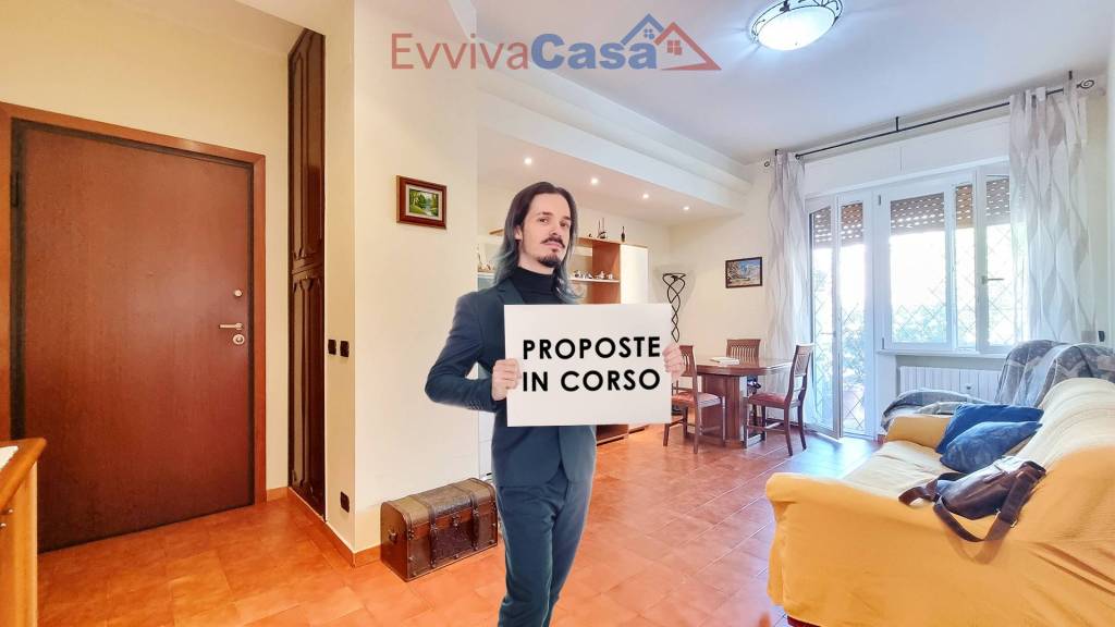 appartamento in vendita ad Ancona in zona Vallemiano
