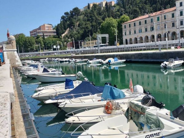 appartamento in vendita ad Ancona in zona Piano San Lazzaro