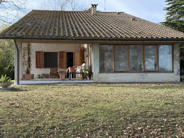 casa indipendente in vendita ad Ancona in zona Montesicuro