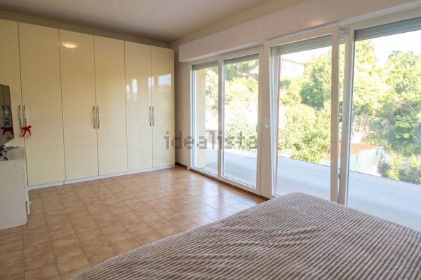 casa indipendente in vendita ad Ancona in zona Ponte Rosso
