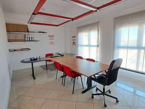 ufficio in vendita ad Ancona in zona Piano San Lazzaro