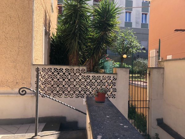 appartamento in vendita ad Ancona in zona Adriatico