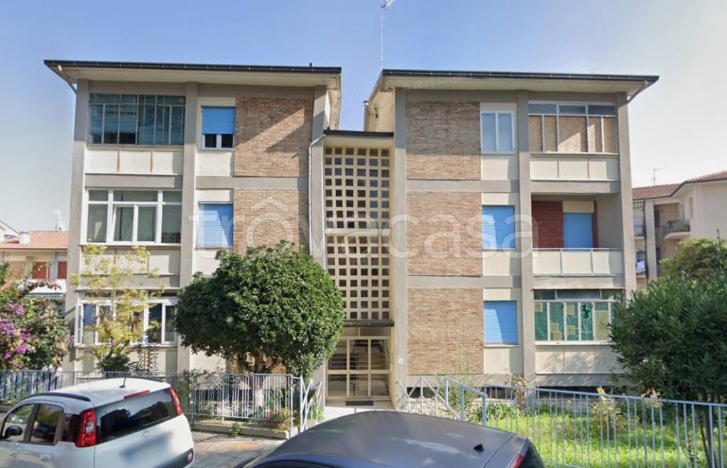appartamento in vendita ad Ancona in zona Posatora