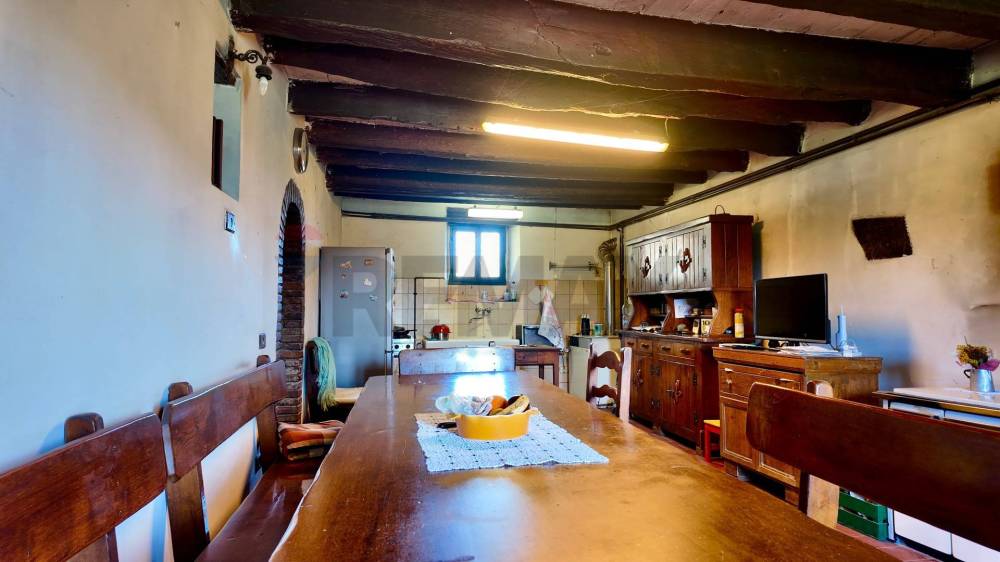 casa indipendente in vendita ad Ancona in zona Paterno