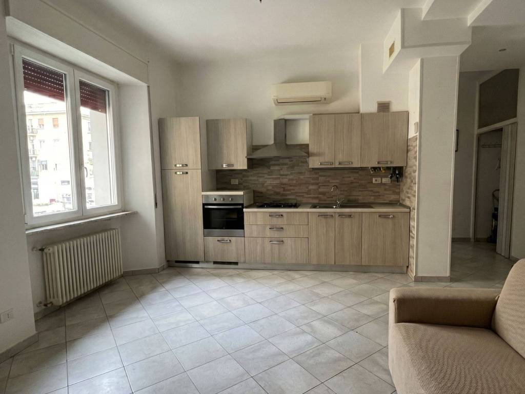 appartamento in vendita ad Ancona in zona Piano San Lazzaro