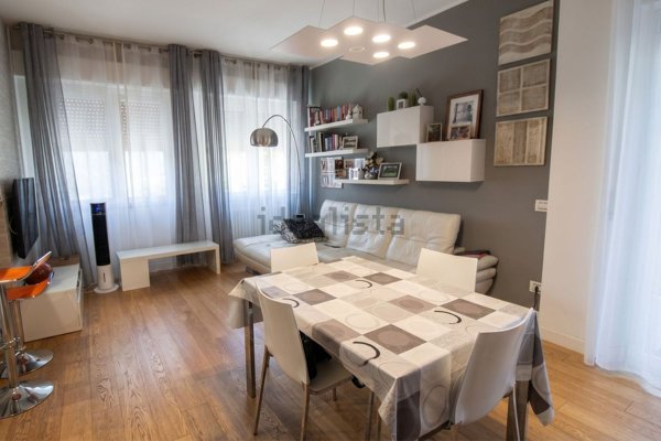 appartamento in vendita ad Ancona in zona Posatora