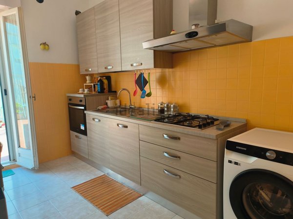 appartamento in vendita ad Ancona in zona Adriatico