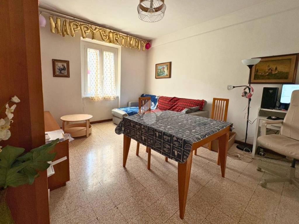 appartamento in vendita ad Ancona in zona Vallemiano