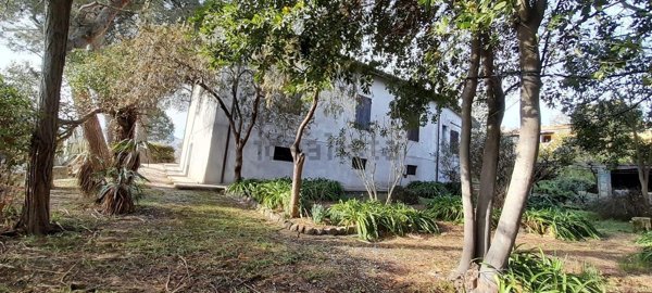 casa indipendente in vendita ad Ancona in zona Montedago