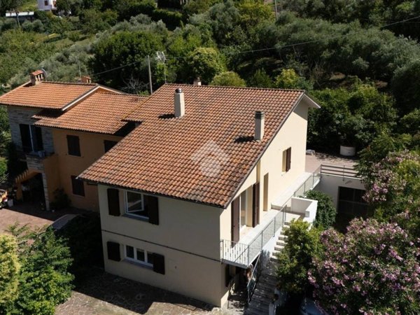 appartamento in vendita ad Ancona in zona Sappanico