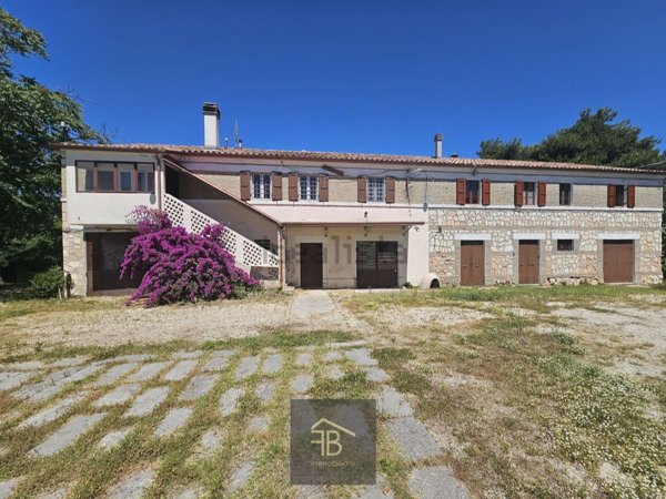 casale in vendita ad Ancona in zona Paterno