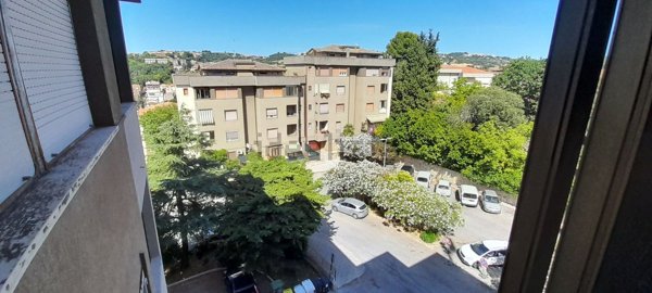 appartamento in vendita ad Ancona in zona Delle Grazie