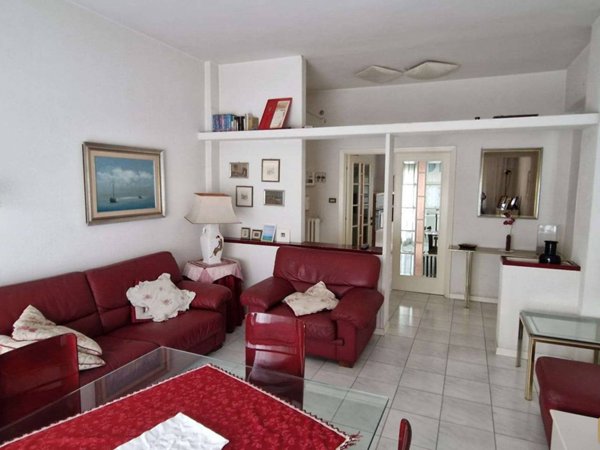 appartamento in vendita ad Ancona in zona Vallemiano