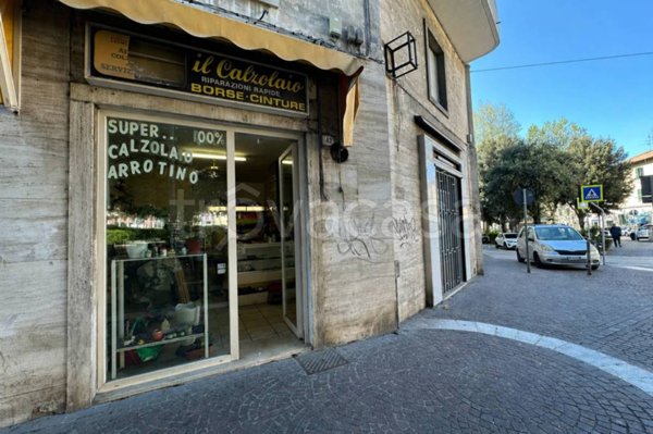 negozio in vendita ad Ancona in zona Piano San Lazzaro