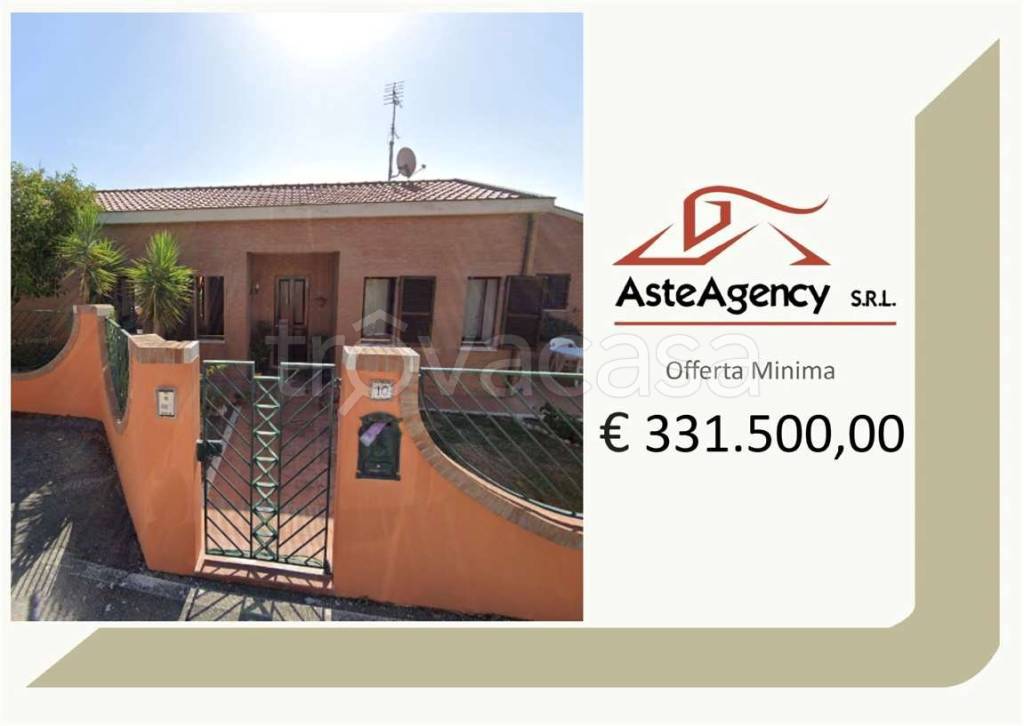 casa indipendente in vendita ad Ancona in zona Torrette