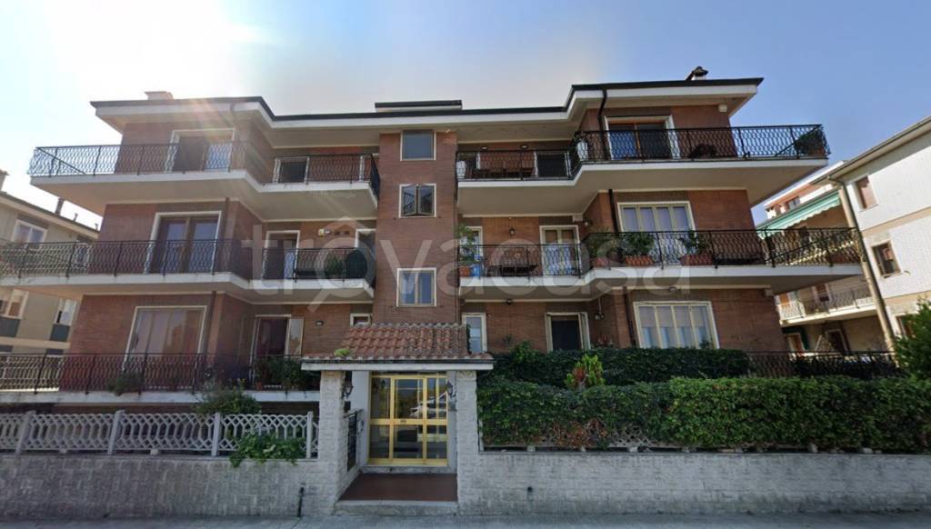 appartamento in vendita ad Ancona in zona Posatora