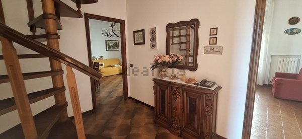 appartamento in vendita ad Ancona in zona Posatora