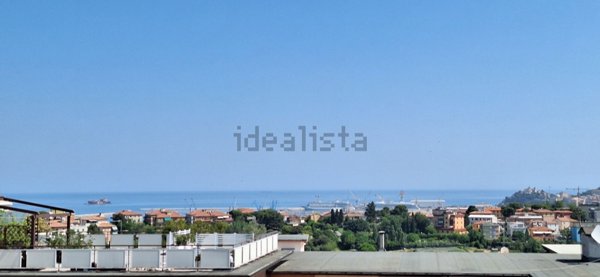 appartamento in vendita ad Ancona in zona Posatora