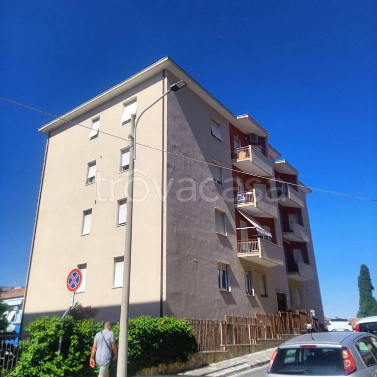 appartamento in vendita ad Ancona in zona Adriatico