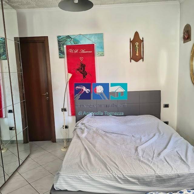 casa indipendente in vendita ad Ancona