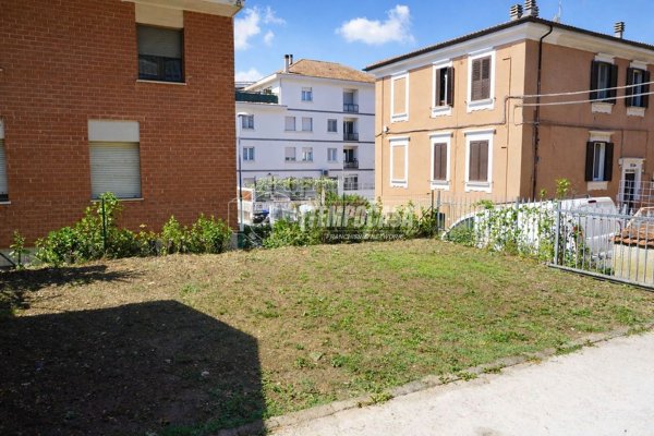 appartamento in vendita ad Ancona in zona Tavernelle