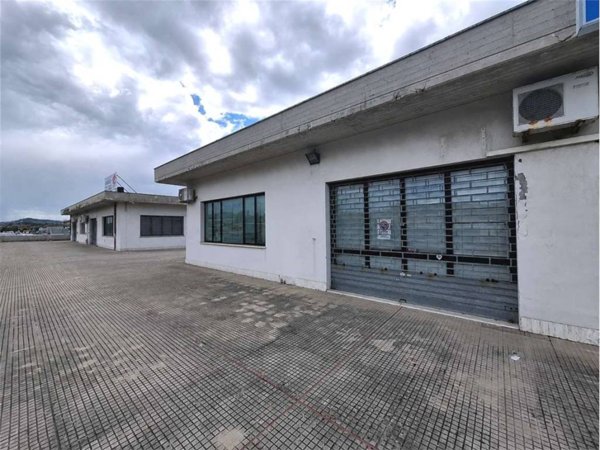 ufficio in vendita ad Ancona in zona Baraccola
