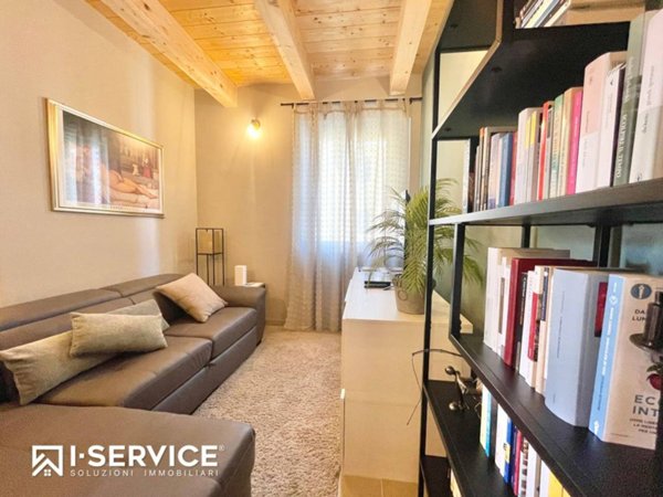 appartamento in vendita ad Ancona in zona Vallemiano