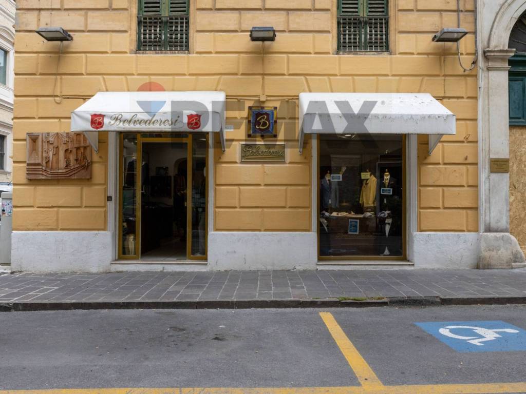negozio in vendita ad Ancona in zona Centro Storico